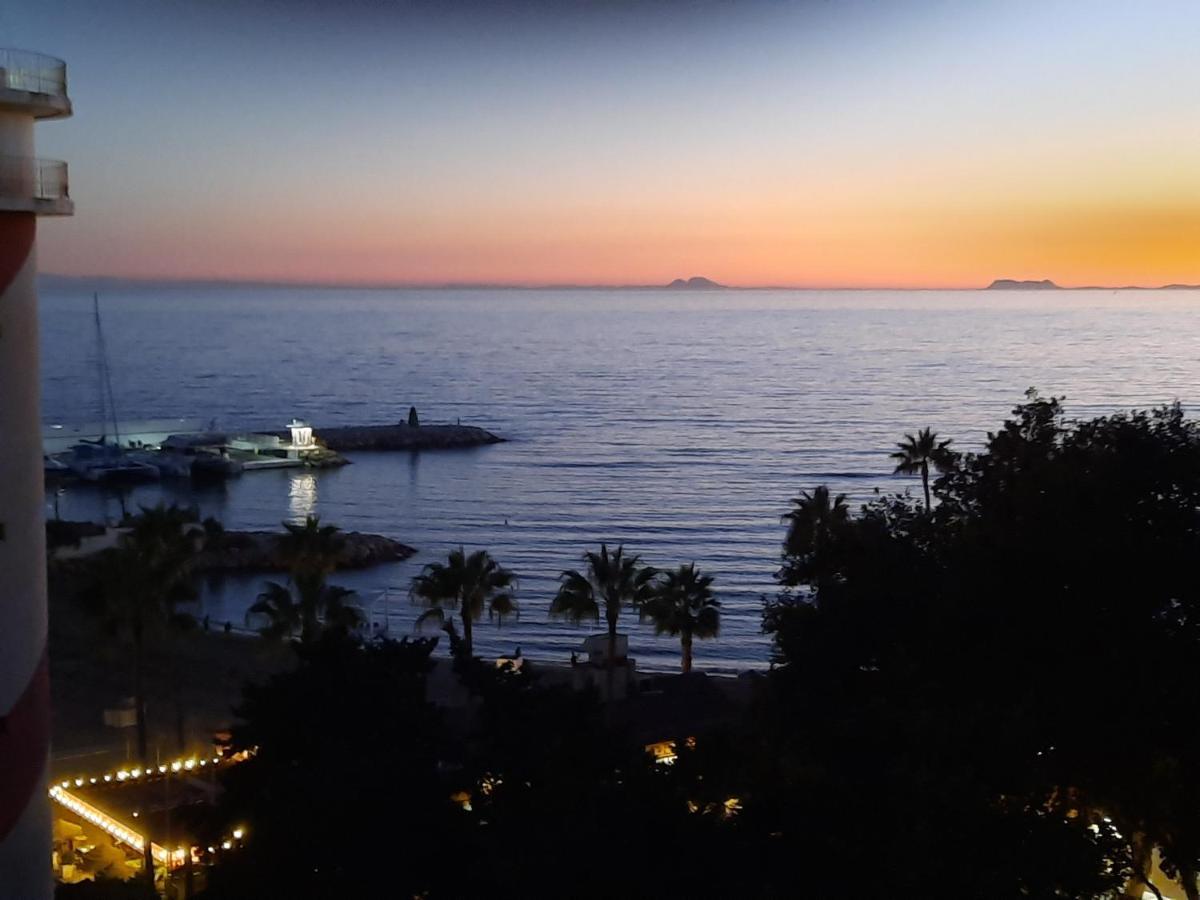 Apto El Faro Puerto Deportivo Marbella Luaran gambar